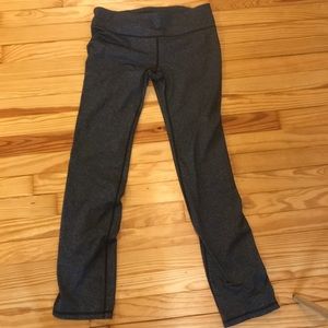 Gap fit women's workout pants with waist pocket